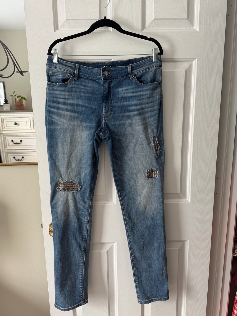Women’s WHBM Distressed Blue Jeans - Classic Slim Fit